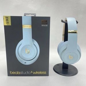 Pre loved Beats Studio3 sky blue